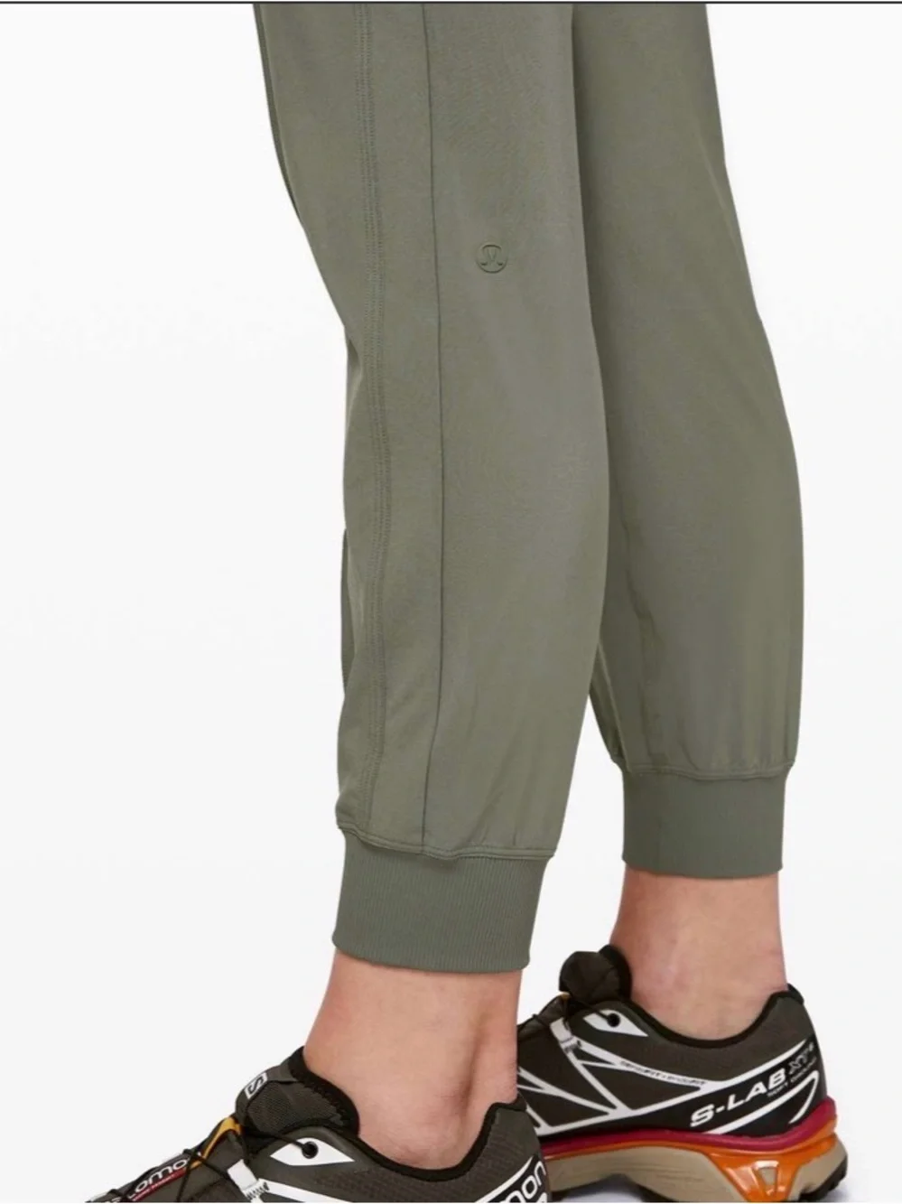 Lululemon Wanderer Jogger Grey Sage Swift Ultra Light Pants